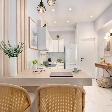 Unique Koukaki Three Bedroom Suite Atene Esterno foto