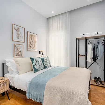 Unique Koukaki Three Bedroom Suite Atene Esterno foto