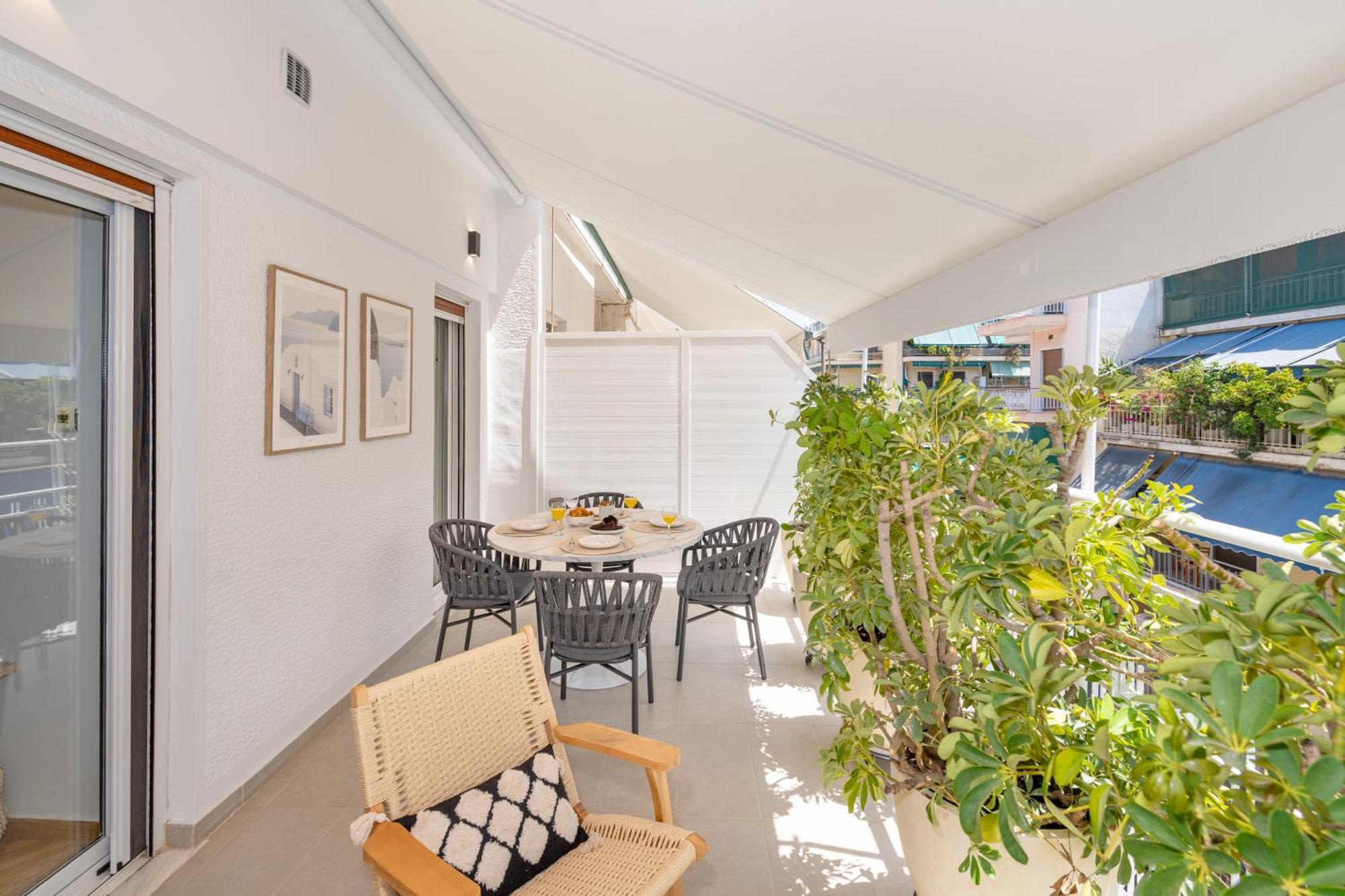 Unique Koukaki Three Bedroom *